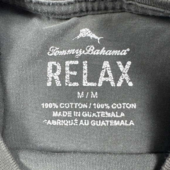 Tommy Bahama Logo Shirt Call For Back Up Shirt Tee Mens Size M Black - Picture 3 of 6